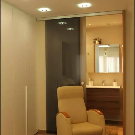 Apartamento Suite+ Parking Cerrado-reg. Ess 00013